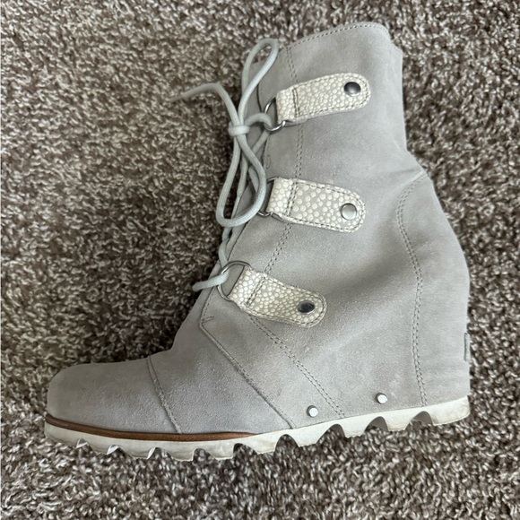 Sorel Soft Suede Joan - Picture 1 of 6